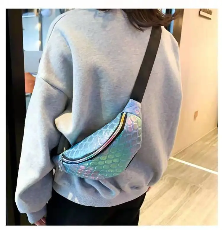 

Women's chest bag new tide fish scale small waist bag all-match diagonal embossed leisure bag