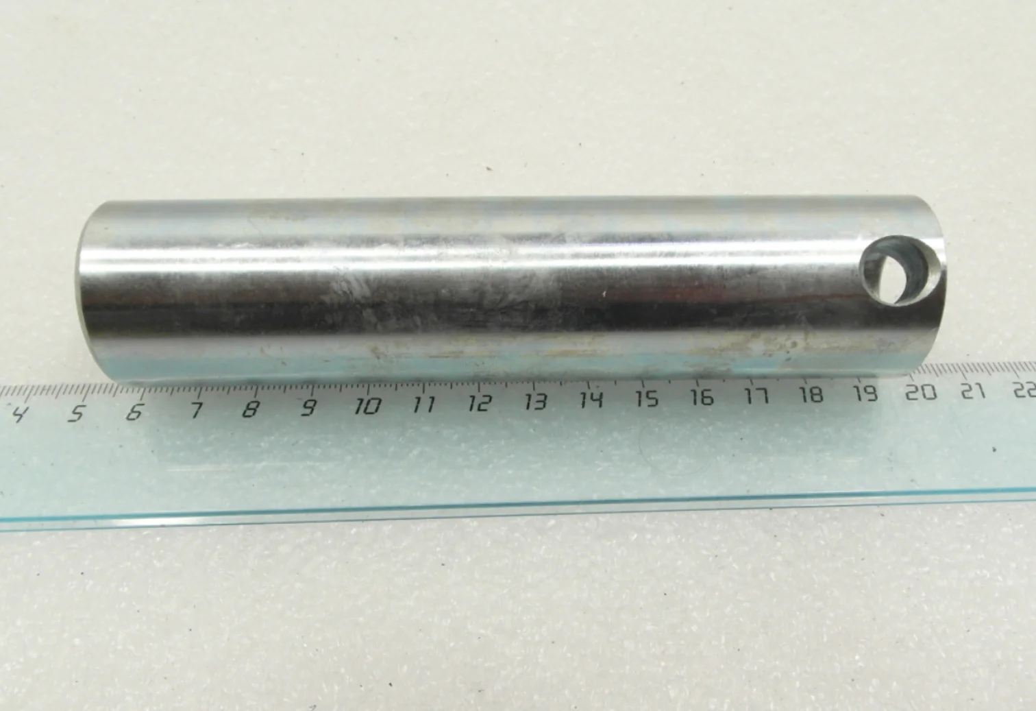 

Поворотный штифт 6729007 6702935 подходит для Bobcat 763 773 853 863 S220 S250 S300 S330