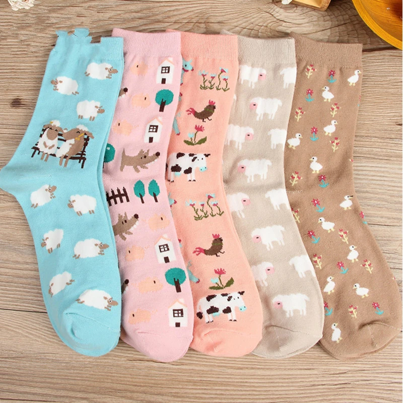 

2023 hot Autumn Women Cute Socks Cartoon Animal Cute Sheep Cow Socks For Girls Warm Cotton Sock For Ladies Christmas Gifts Socks