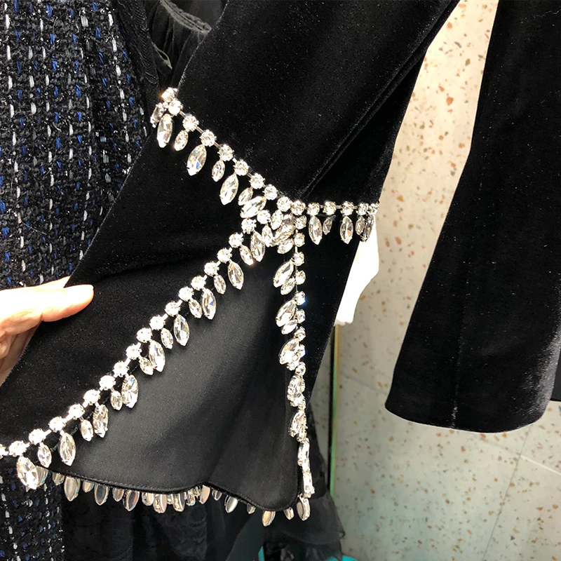 

Vintage Womens Short Slim V-Neck Flare Sleeve Jackets Open Stitch Pockets Spliced Diamonds Office Lady Fashion Black Suits Coat