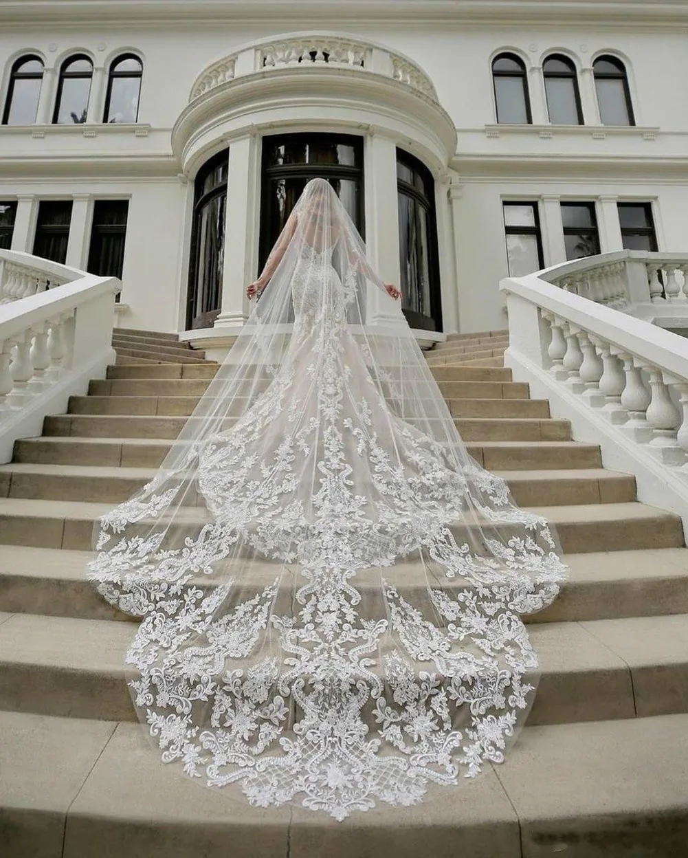 

Best Selling Chapel Length Bridal Veils with Appliques In Stock Long Wedding Veils 2019 Vestido De Noiva Longo Wedding Veil V140