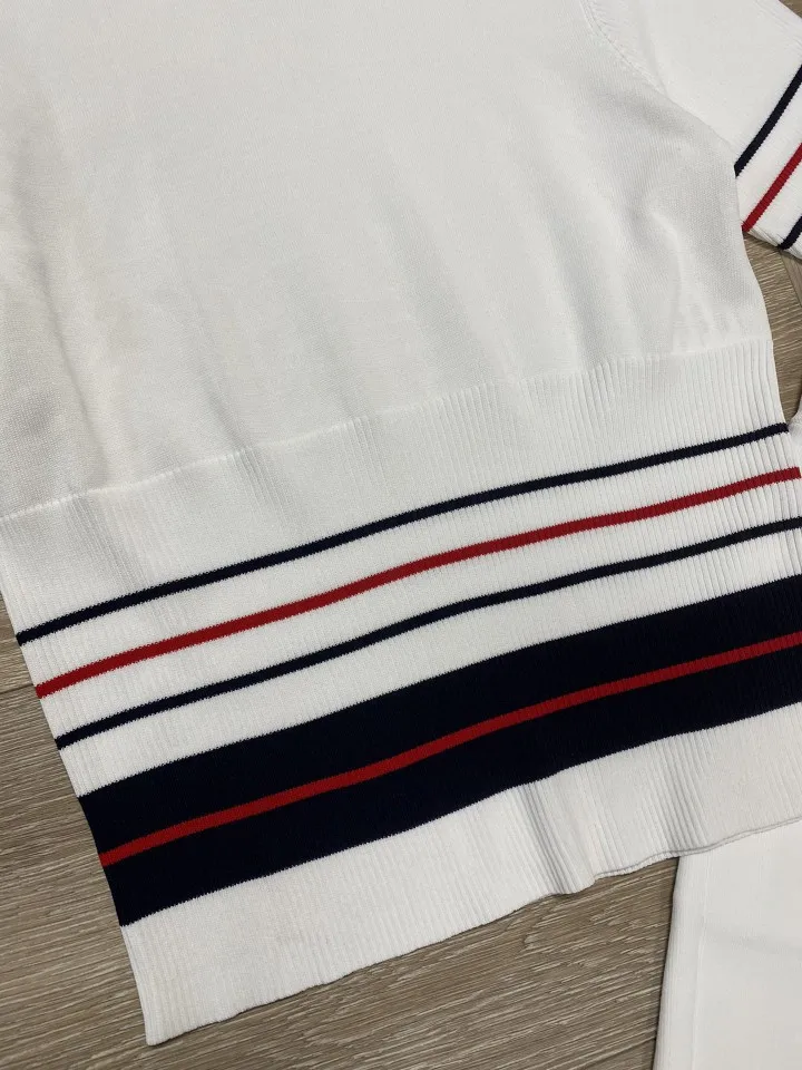 

Women Sweater Short Sleeve + Shorts High Street Age Reduction Knit Set