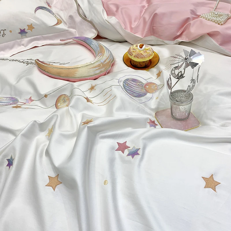 Роскошный постельный комплект из 4/6 предметов с вышитыми луной звездным небом и