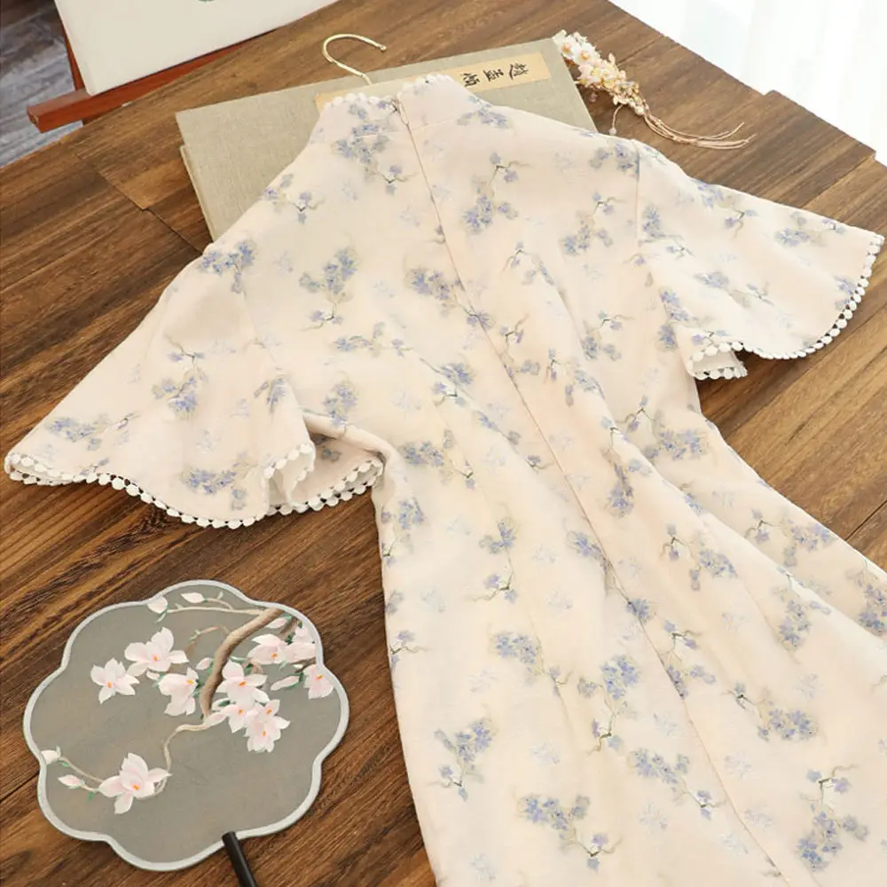 Китайское традиционное женское платье Qipao в современном стиле элегантное