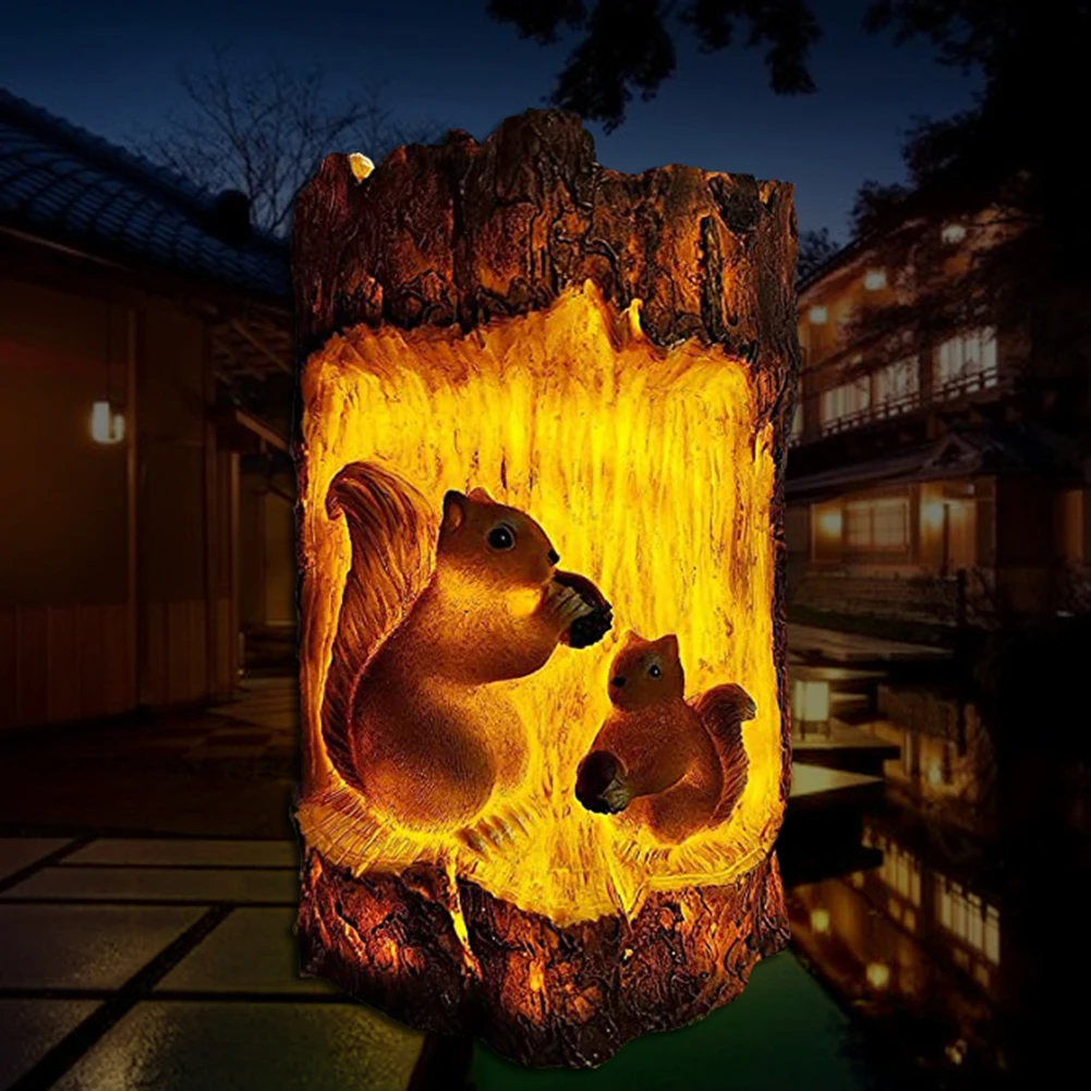 

Squirrel Statue Solar Garden Lamp Art Statue Resin Craft Home and Outdoor Garden Landscaping Decorative Figurine Decor Ornaments