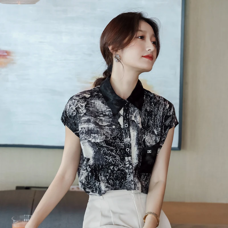 

Шифоновая женская блузка с принтом, рубашка поло, новинка, корейский Повседневный Свободный Топ с коротким рукавом, модные женские блузы дл...