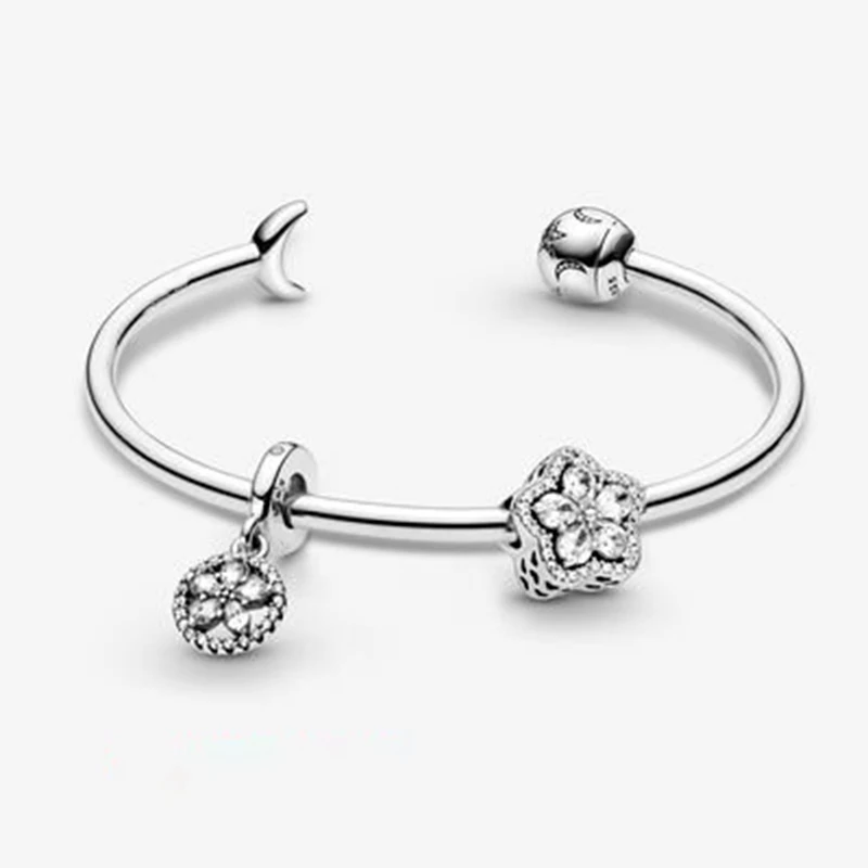 

2020 winter new exquisite sparkling snowflake bracelet set, elegant and romantic jewelry for girlfriend luxury birthday gift