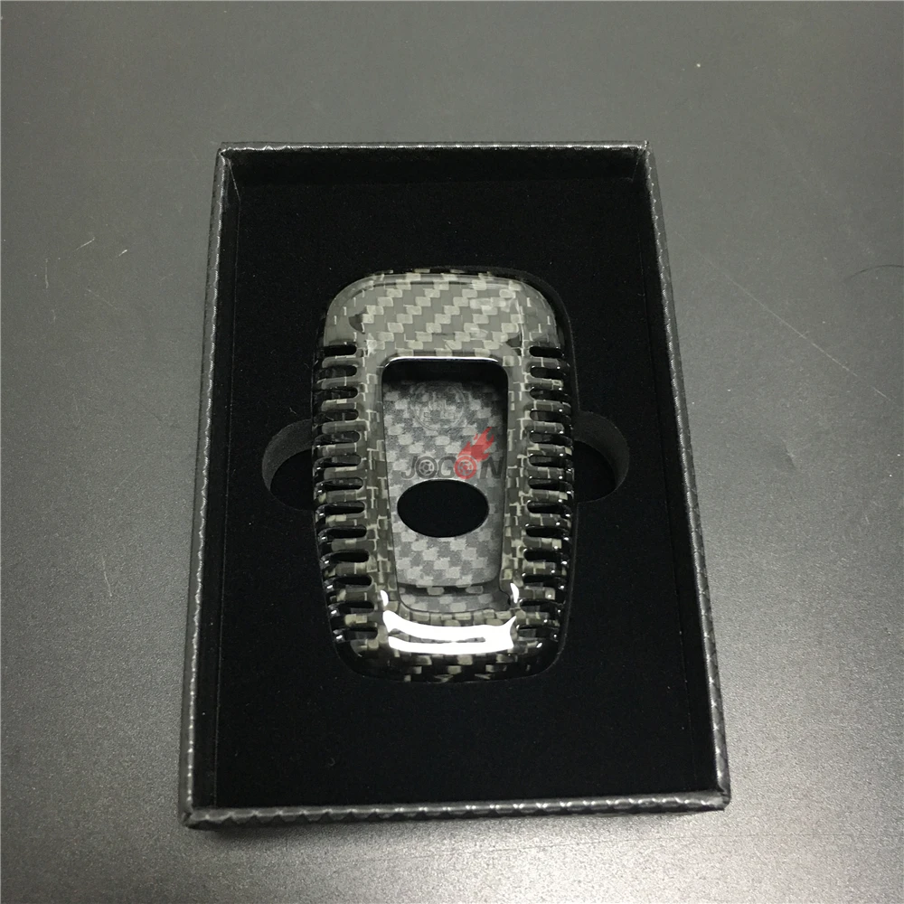 

Car Remote Smart Key Case Holder Cover Trim For Toyota Camry / Land Cruiser Prado 2018 Red & Black Real Carbon Fiber