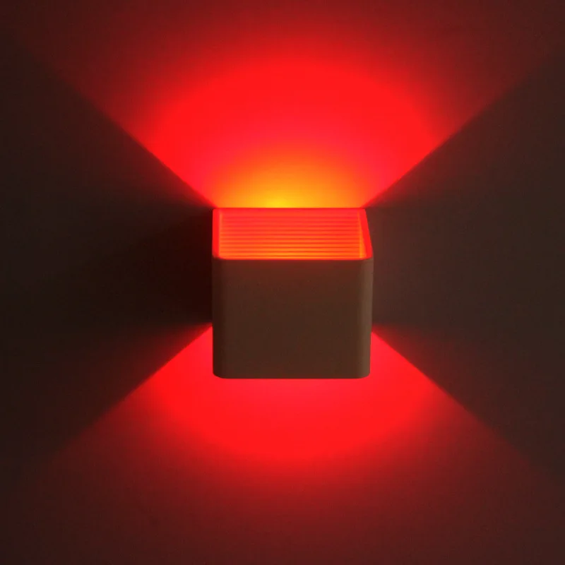 Светодиодный настенный светильник RGBW с квадратным пультом дистанционного