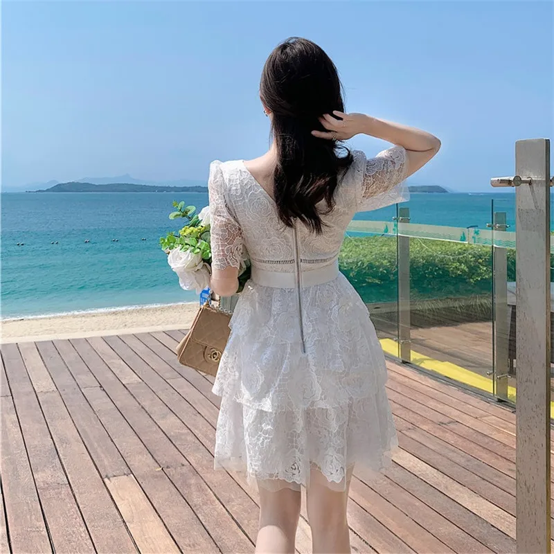 

CBAFU white rose flowers lace summer mini dresses v neck sexy embroidery hollow out party dress robe cake short vestidos M505