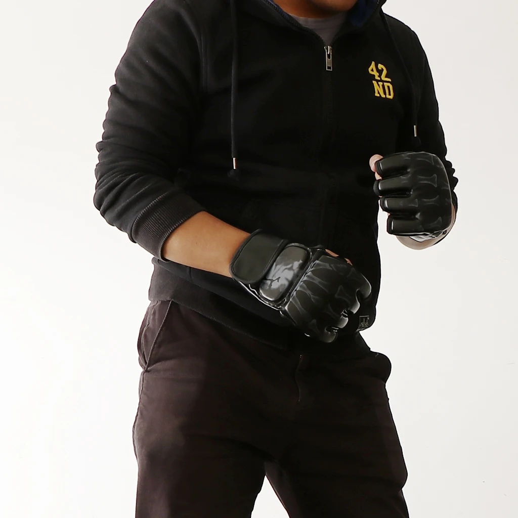 Женские и мужские бриллиантовые Боксерские перчатки на полпальца для смешанных