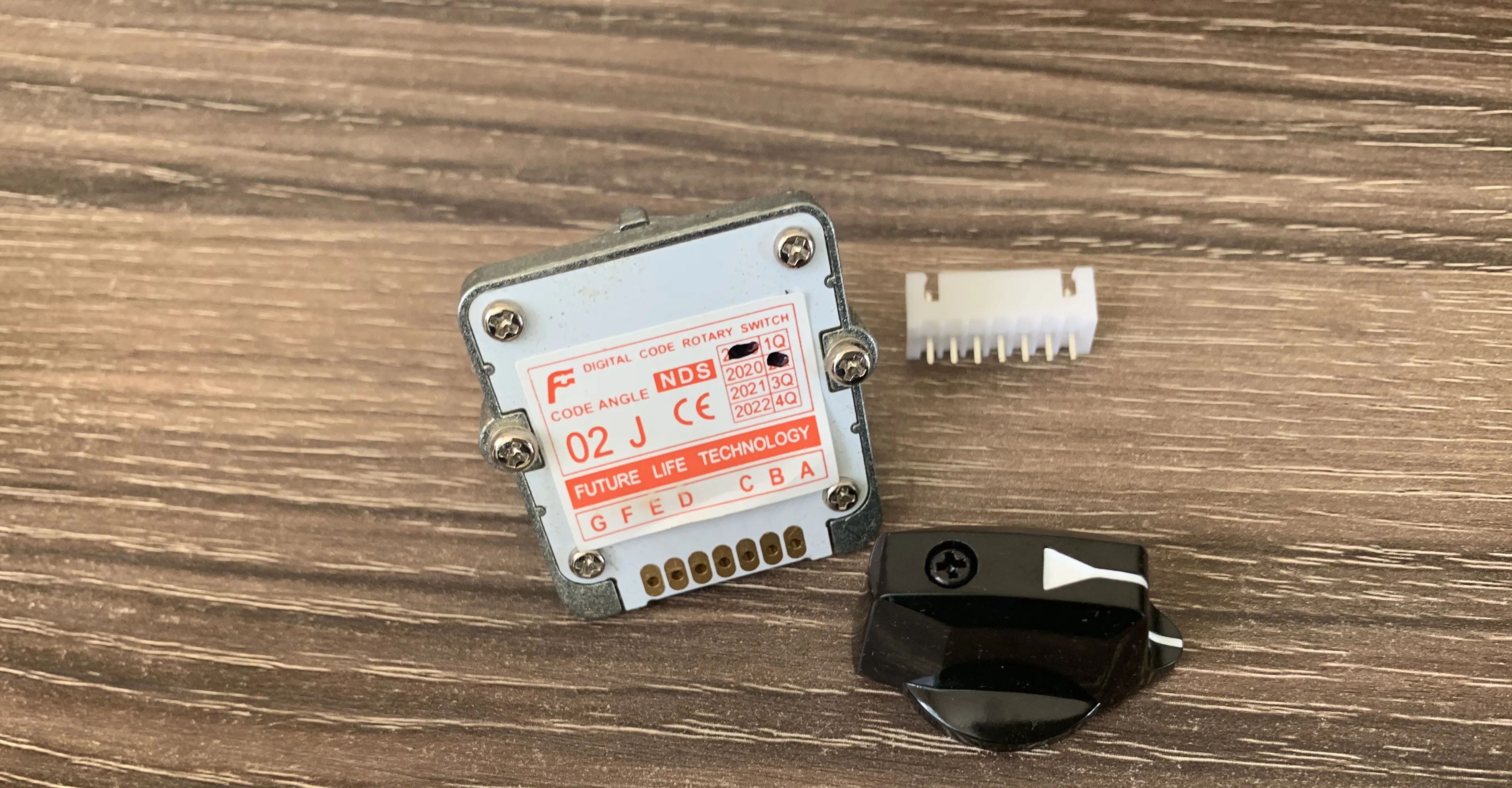 Совершенно новый оригинальный аутентичный 02j фотографический переключатель |