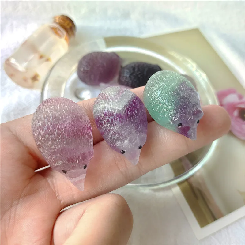 

1pc Natural Quartz Crystal Hedgehog Carved Rainbow fluorite Hedgehog stone healing Exquisite Crystal Crafts Decoration