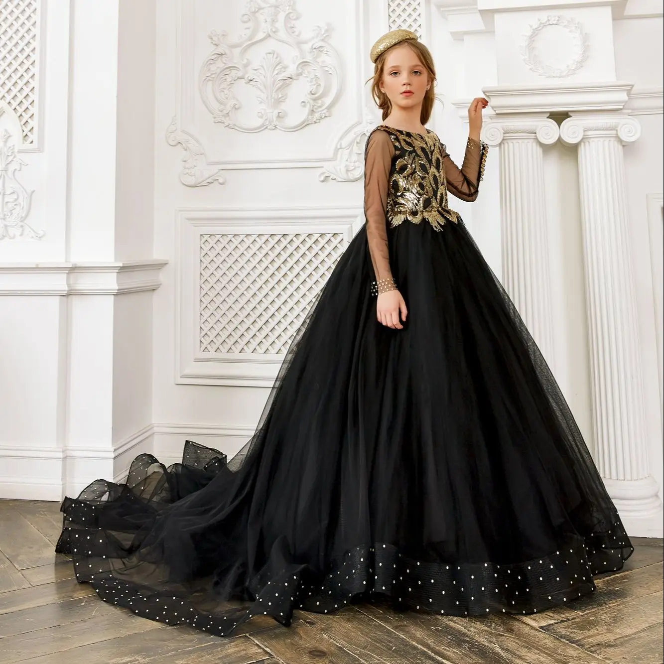 

Black and Gold Flower Girl Dresses Tulle Sequined A Line Kids Birthday Party Gowns Long Sleeves First Communion Dress