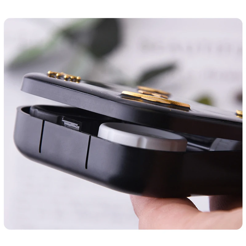 Контейнер для контактных линз с изображением Луны звезд космоса квадратный