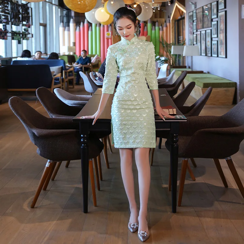 

Green Chinese Love Lace Dress Elegant Slim Plus Size Qipao Mandarin Collar Vintage Cheongsam Sexy High Split Formal Dress