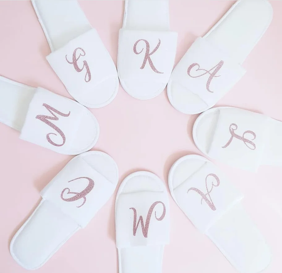 Индивидуальный подарок на день рождения свадебные шлепанцы для невесты девичьи