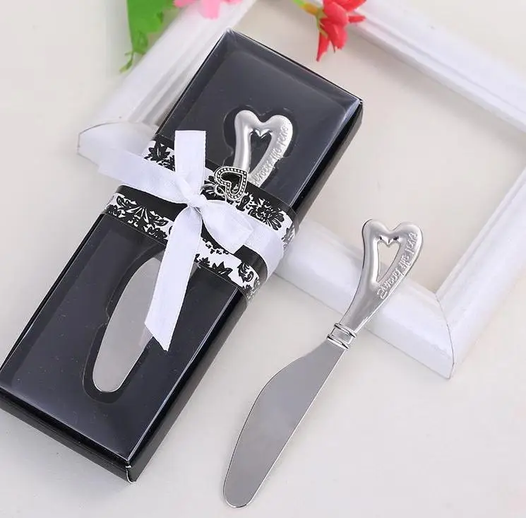 

150pcs/lot "spread the Love" Stainless Steel Heart Butter Knife Wedding Favors and Gifts for Party Giveaways Wholesale