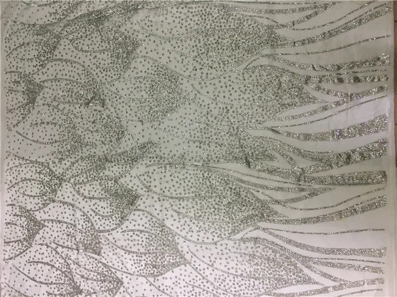К требованиям заказчика Сверкающие Материал Французский на тюлевом кружеве H