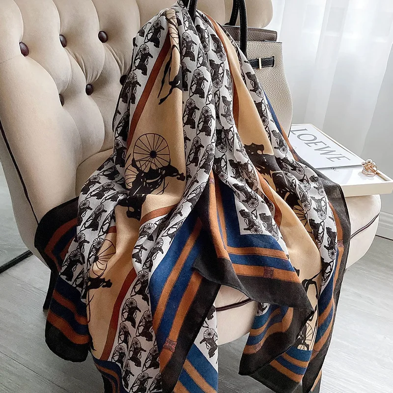 

2021 Popular Carriage Beach Towel Luxury Print Silk Scarves Winter Fashion Dustproof Bandanna Classic 180X90CM Sunscreen Shawls