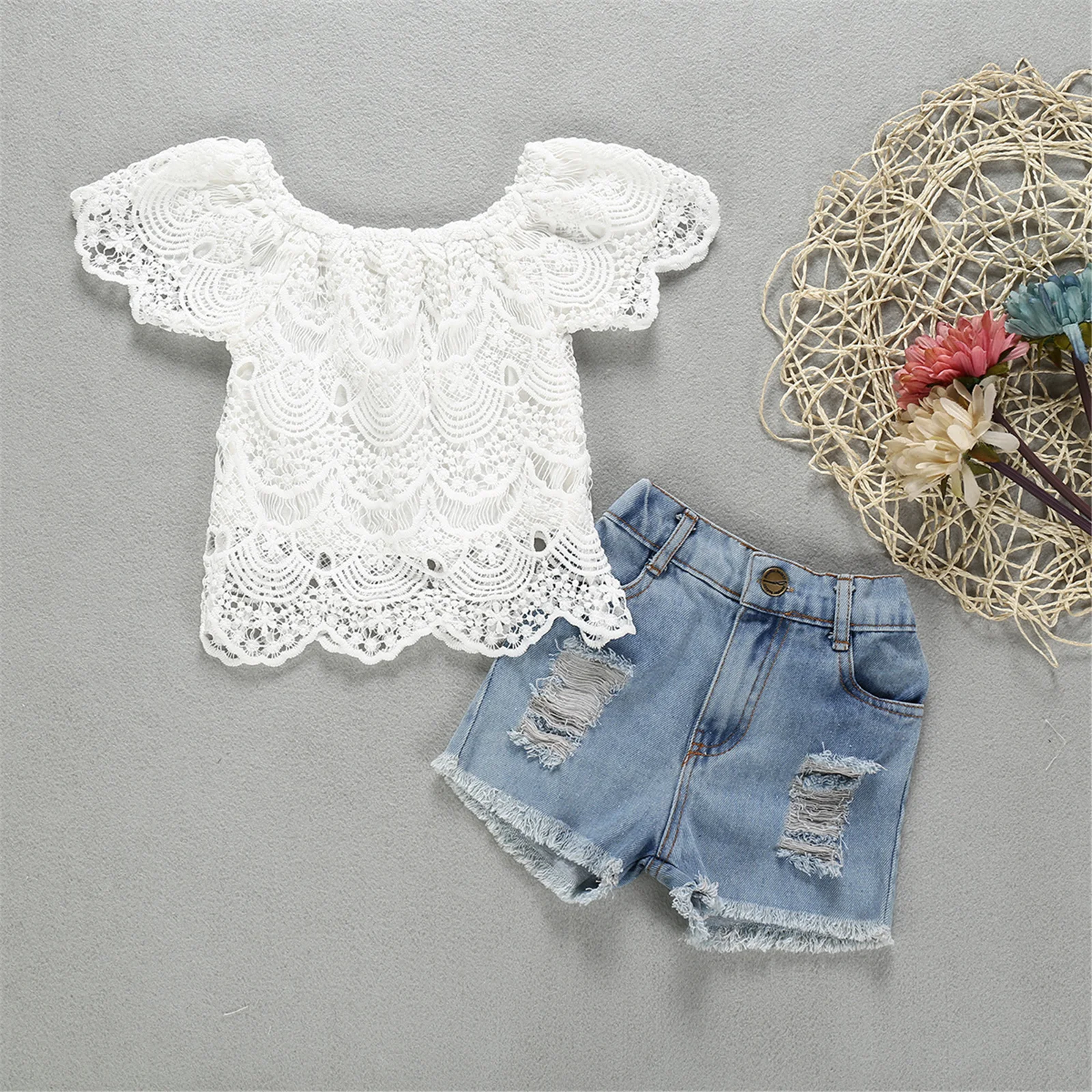 

Girl's 2Pcs Summer Clothes Set Solid Color Lace Flower Short Sleeve Boat Neck Tops with Short Ripped Pants