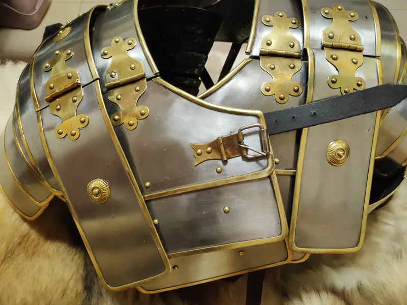 Günstig Römischen Ring Stück Reich Alter Rüstung Römischen Krieger Rüstung Halloween Cosplay Tragbare Hummer Eine Alte Eisen Rüstungen
