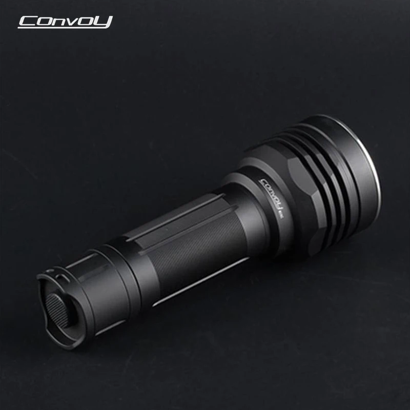Фонарик Convoy M26C SST40 светодиодный мощностью 25 Вт дальностью 626 люмен 6500 м 5000K/26650 K |