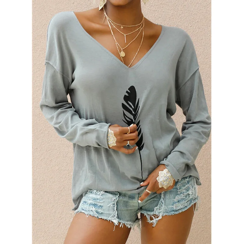 Женская футболка с принтом в виде перьев осенне-зимняя свободная V-образным