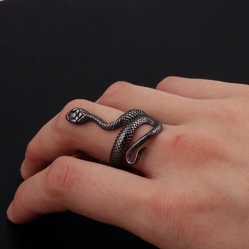 

European and American Style Fashion Personality Exaggerated Snake Ring Snake Punk Style Nightclub Ring Wholesale Hot Sale