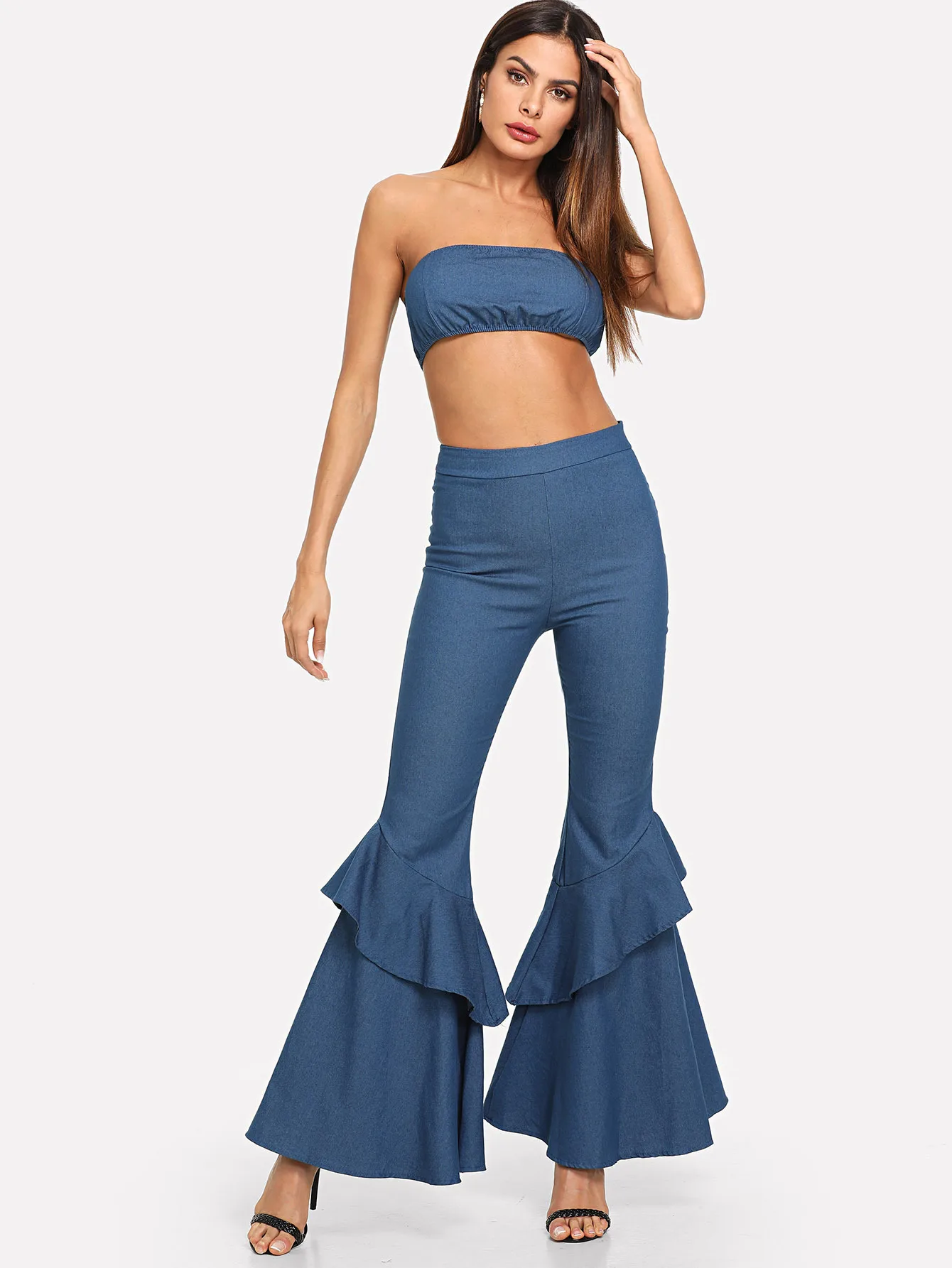 Пикантные джинсовые женский комплект 2 шт. брюки и CropTop-голубым воротом, женские, с расклешенным комплект со штанами Повседневное Для женщин набор в комплекте с набором подходящих сумочек плюс Размеры