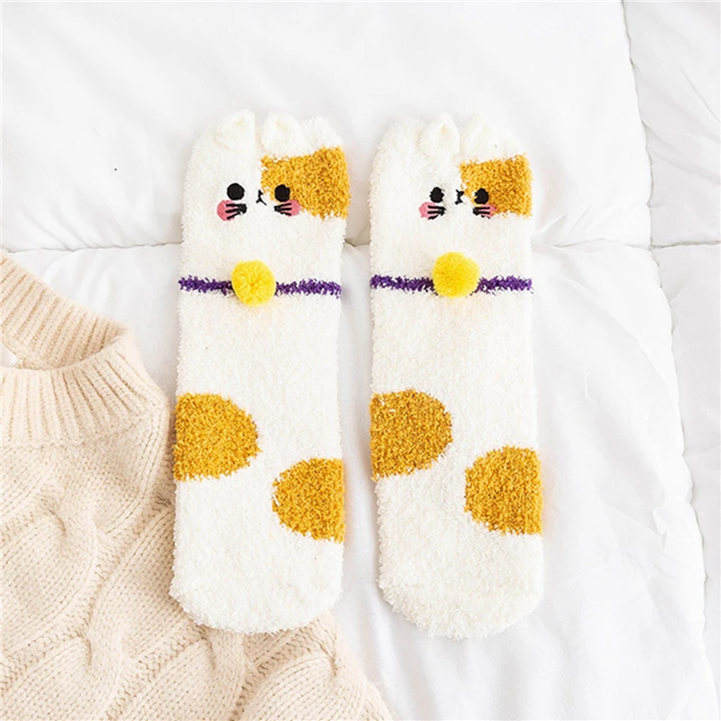 

1Pair Coral Fleece Floor Socks Cute Cat With Bell Short Sock Women Lovely Spotted Cat Ankle Socks At Home Autumn Winter Dropship