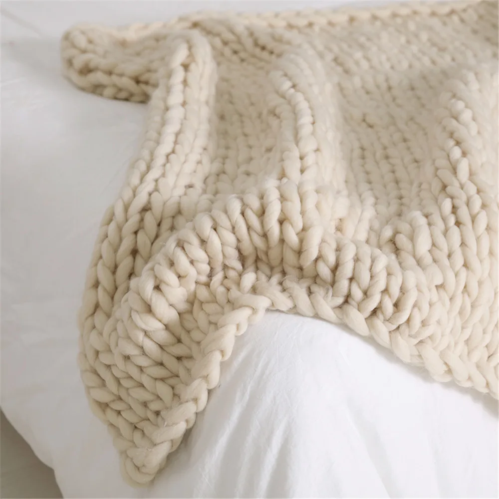 

Polyester Knitting Throw Blankets Yarn Knitted Blanket Hand knitted Warm Chunky Knit Cheap Blanket Thick Bulky Sofa Throw