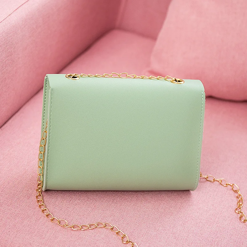 Простая женская сумка на одно плечо однотонная маленькая квадратная