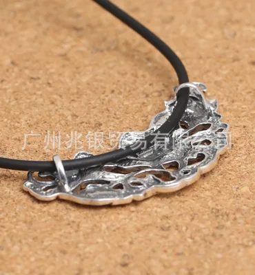 

Manufacturers Wholesale S925 Sterling Silver Jewelry Vintage Thai Silver Ladies Vine Flower Crescent Moon Fashion Pendant
