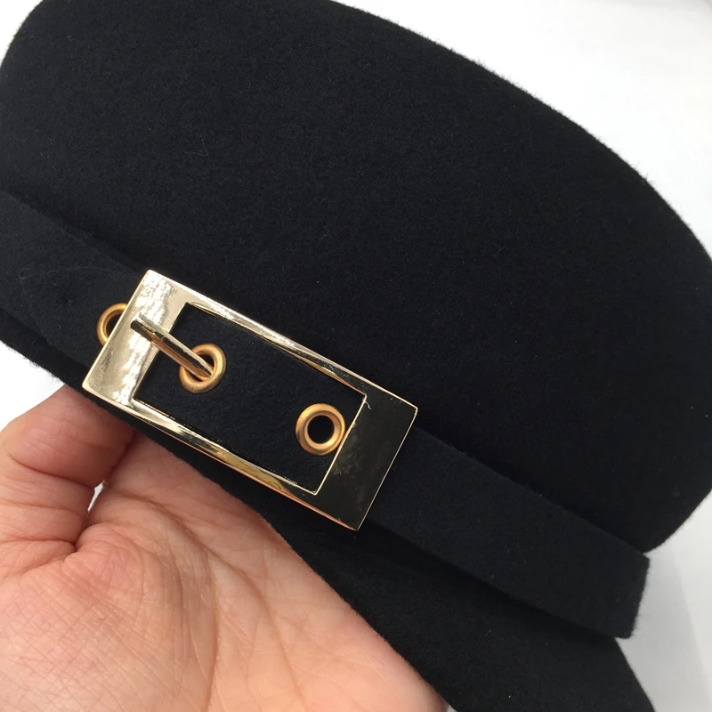 

About the new wool cap of England equestrian hat leisure men and womens caps black Visors