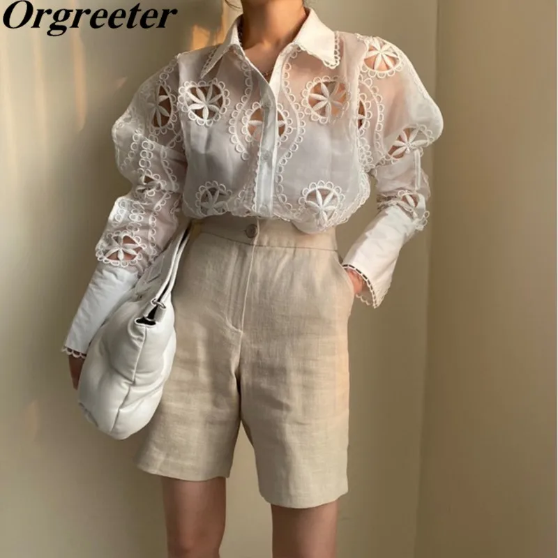 

Рубашка женская прозрачная из органзы, пикантная кружевная ажурная блузка с длинным рукавом, с вышивкой, белая, на лето