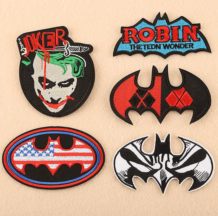 Бэтмен джокер лицо и Харли Куинн Стиль значок вышитый Железный На Заплатке DC