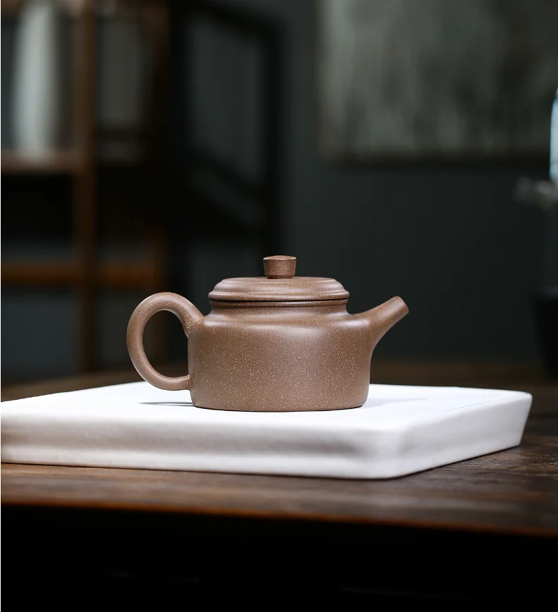 

De Zhong China Kettle Ceramic Teapot For Tea Puer Oolong Tea Set Handmade