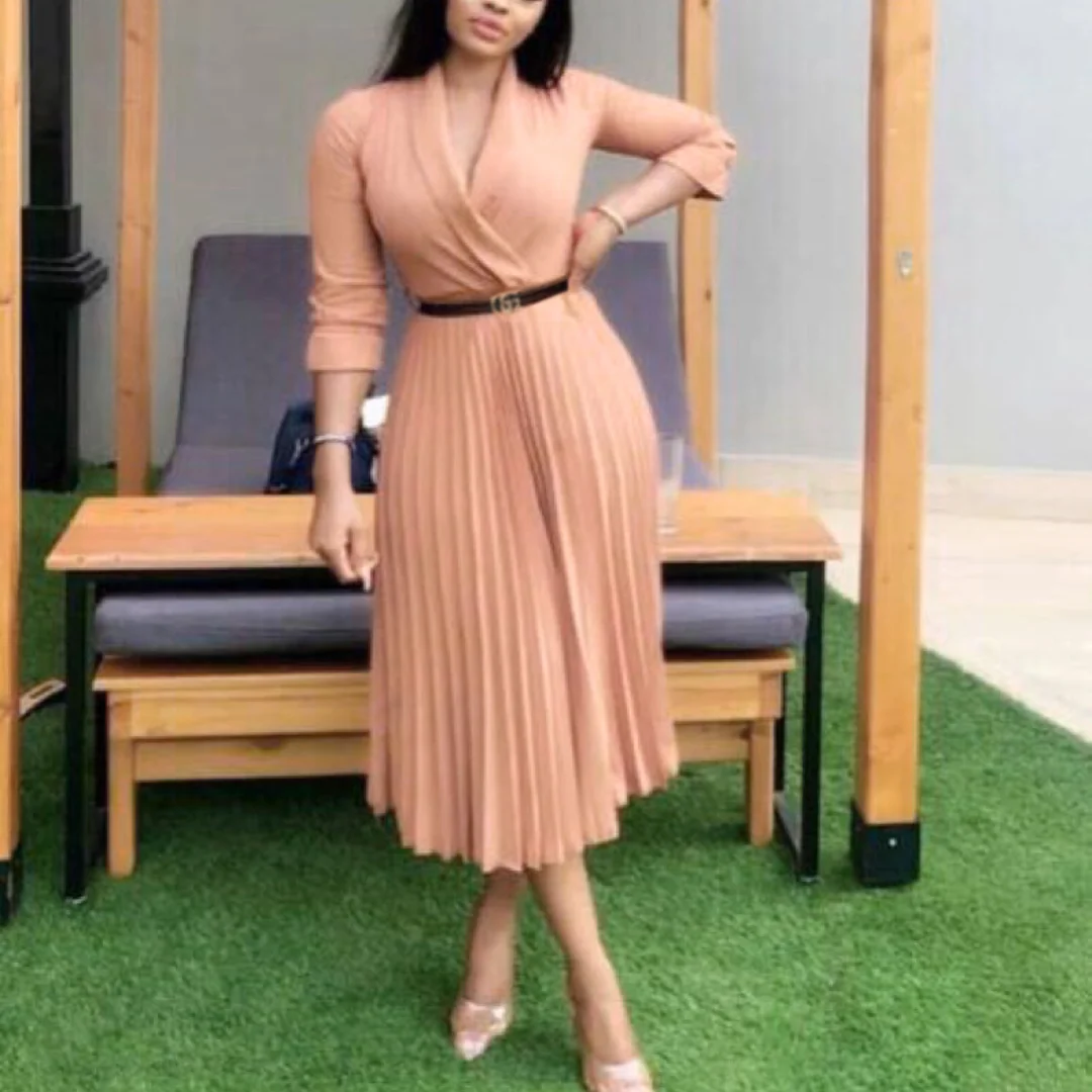 

2021 African Womenwear V-neck Pleated Skirt Dress Dubai Middle East Islam Versatile Dress with Belt European Clothing