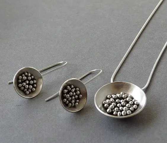 

925 STERLING SILVER DOT EMBROIDERED NECKLACE EARRINGS SET