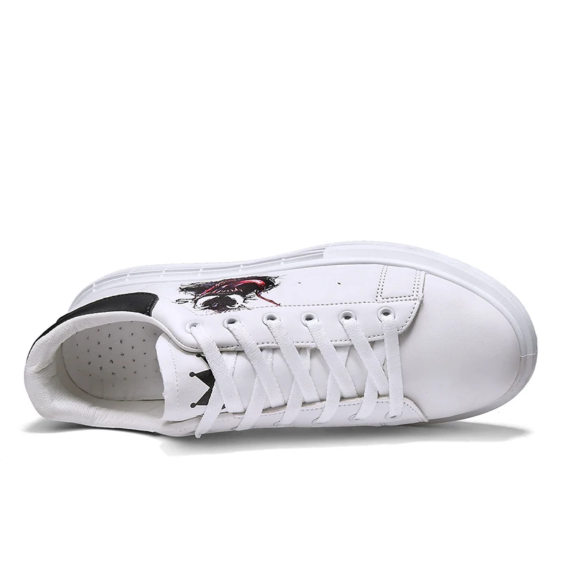

Graffiti Man Shoes Sneakers Breathable Flat Men Shoes Leather Male Comfortable Lightweight Men Shoes White Shoes Classic