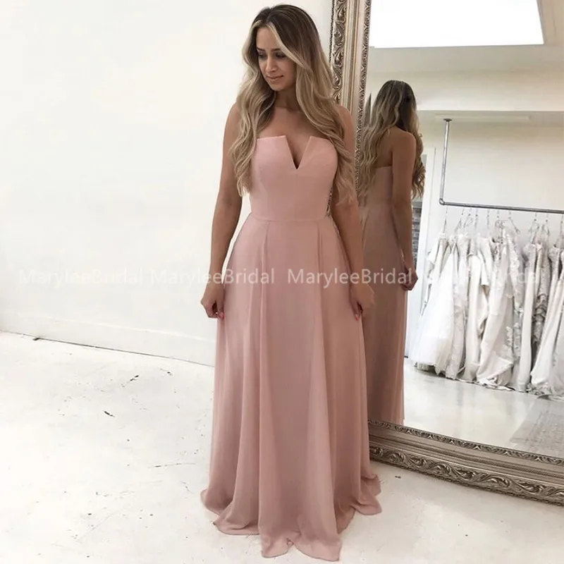 Женское шифоновое платье подружки невесты простое длинное розового цвета с