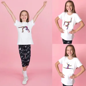 Футболка детская, с коротким рукавом, круглым вырезом и акварелью