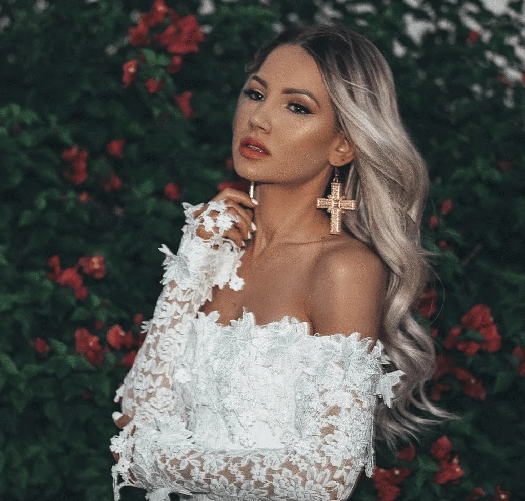 

2021 Sexy White Lace Dress Long Sleeve Women Dress Bodycon Off Shoulder Lace Wedding Party Clubwear Evening Short Mini Dress
