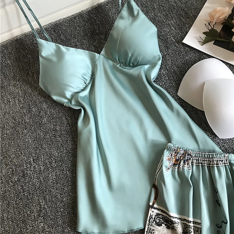 

2021 Spring/summer Sexy Sleeveless Women's Pajamas Ins Style Losse V Neck Sleepwear Pyjama Satin Short Thin Women's Home Clothes