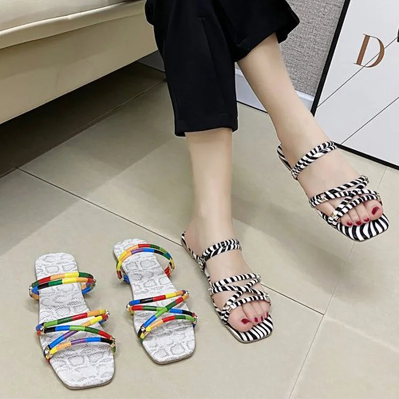 

Женские тапочки; Женская обувь на плоской подошве; Летние повседневные сандалии; Сандалии из искусственной кожи пу; Обувь с квадратным носк...