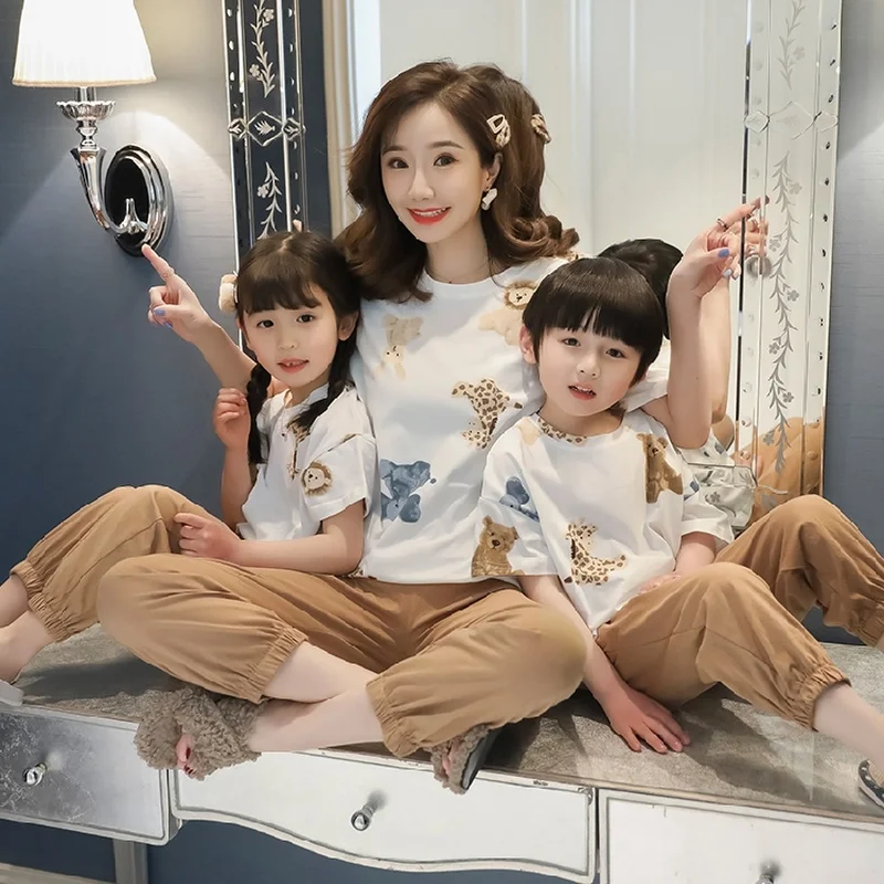 Хлопковые одинаковые комплекты для семьи Летние детские пижамы с короткими