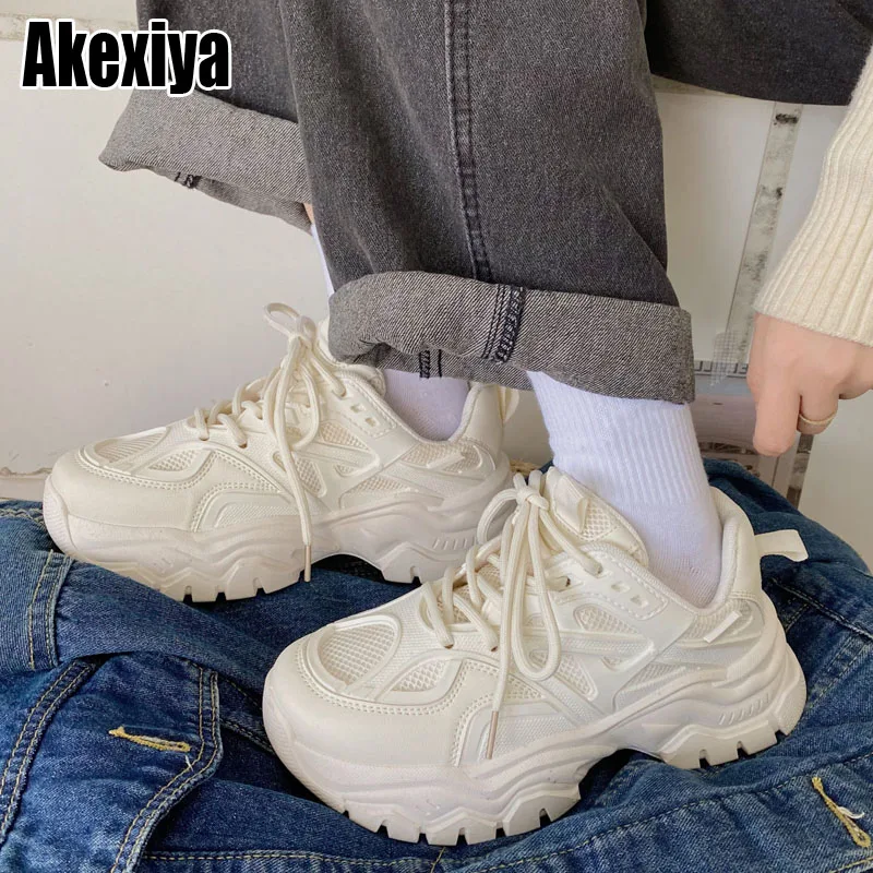 

Женские кроссовки с вулканизированной подошвой, на платформе