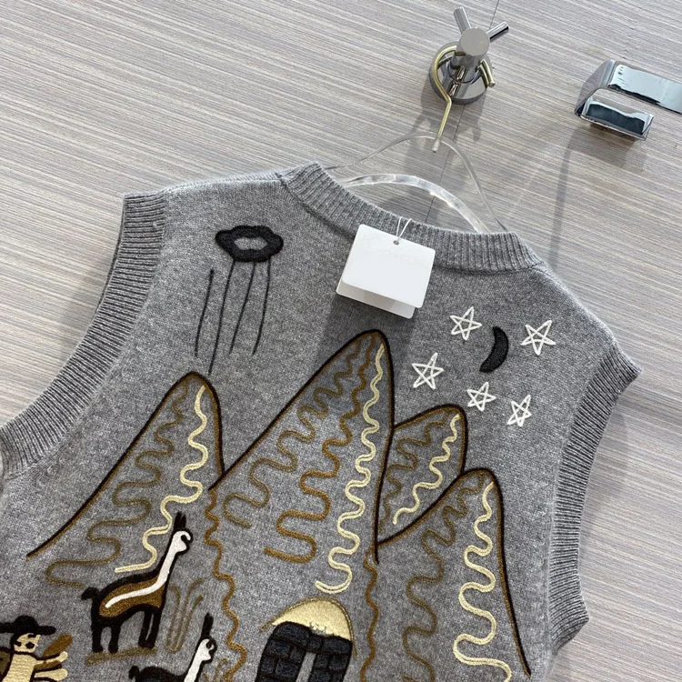 

Luxury Brand 100% Cashmere Coat Early Autumn Women Casual Style Cartoon Embroidered V-neck Sleeveless Kint Coats