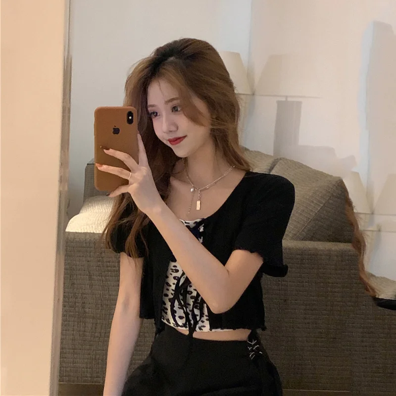 

Летний Вязаный топ с коротким рукавом, женская дизайнерская нишевая популярная футболка в стиле девушки, кардиган на бретелях, комплект из ...